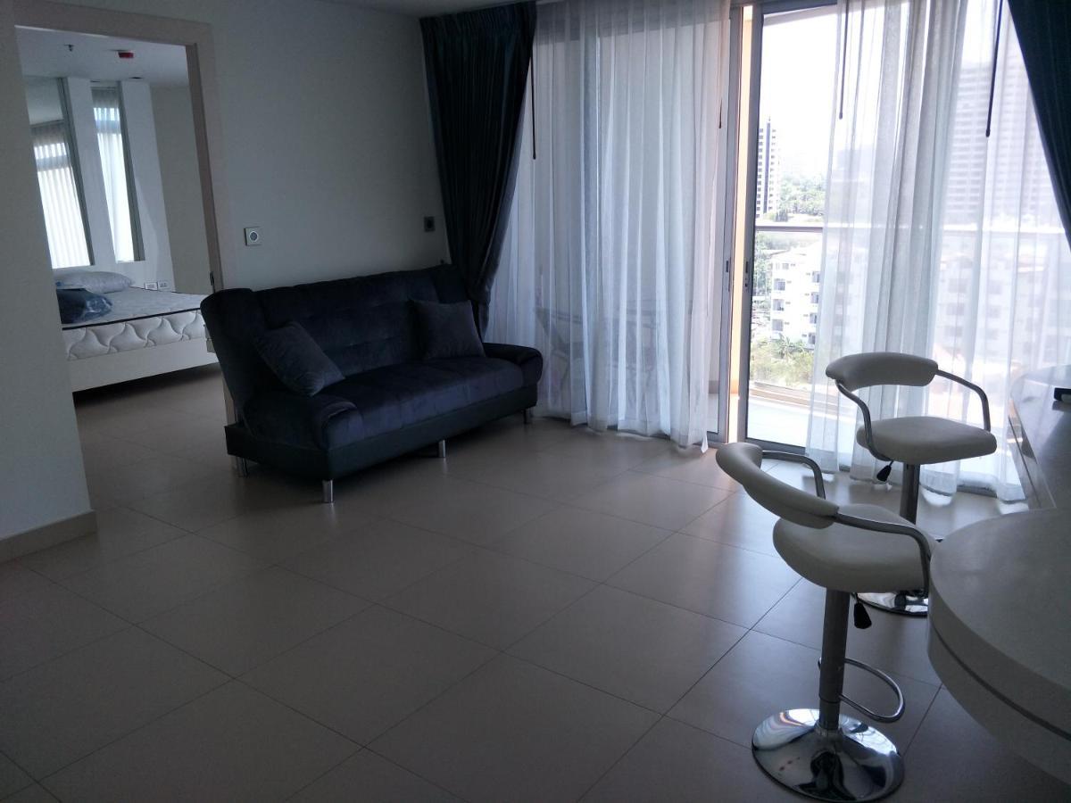 Sands Pratamnak Pattaya Buitenkant foto